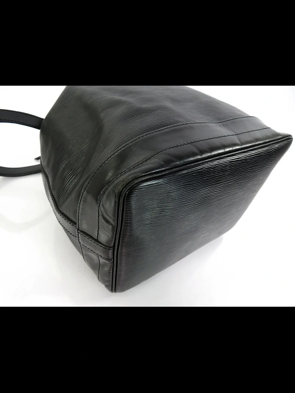 Louis Vuitton classic louis
